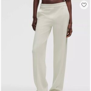 Lululemon Softstreme Pintuck Mid-Rise Pant Regular